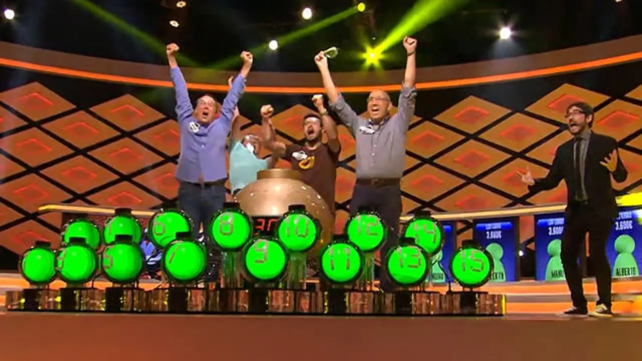 Foto de arquivo de &#39;Los Lobos&#39; gañando o bote de Boom. AEP