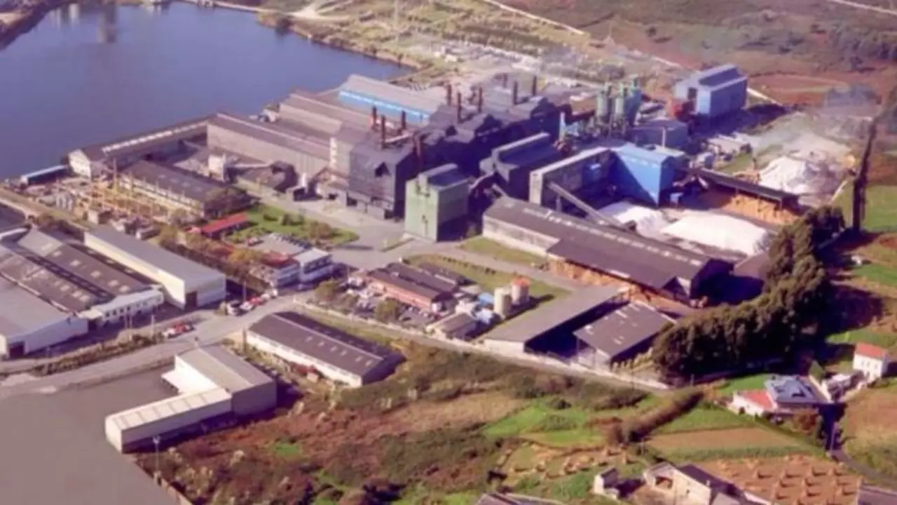 Instalacións de Ferroatlántica en Sabón. EP