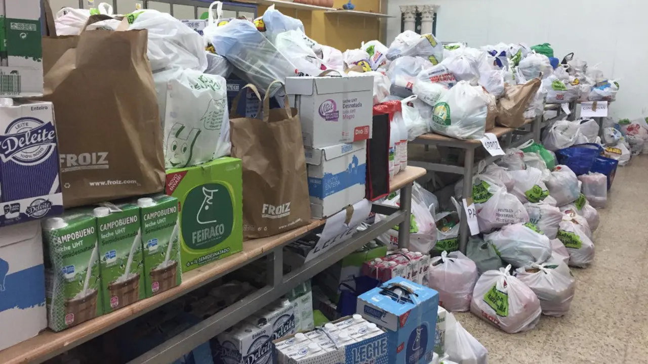 Alimentos en un almacén. ARCHIVO