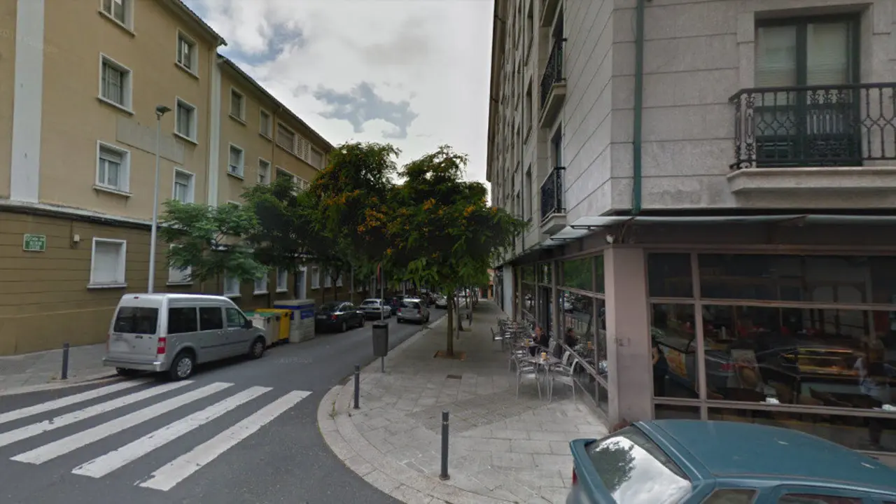 Calle Alcalde Usero, en Ferrol, donde se registr&oacute; uno de los fallecimientos. GSV