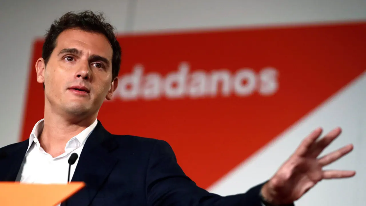 Albert Rivera durante su intervención en la reunión extraordinaria del Consejo General de Ciudadanos. MARISCAL (EFE)