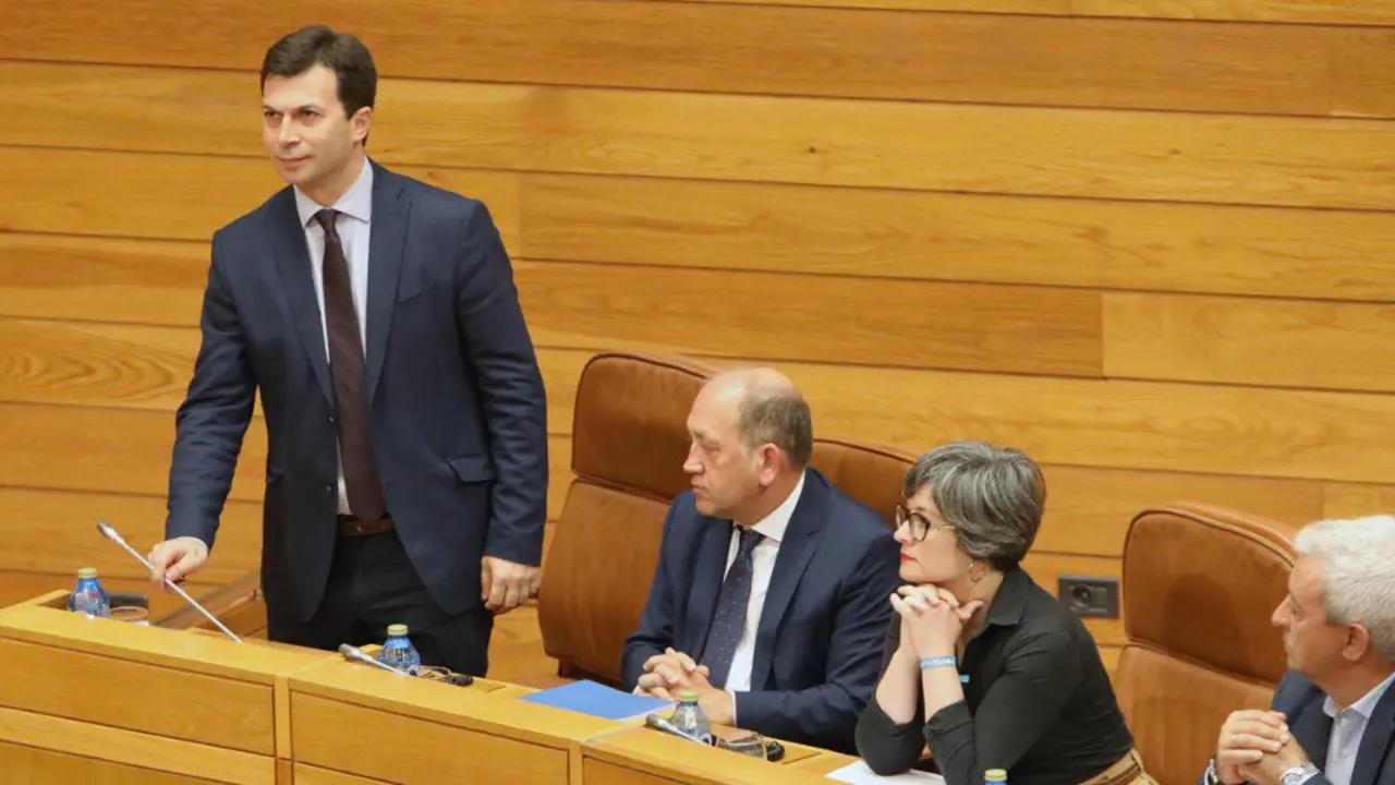 Gonzalo Caballero promete o seu escaño. XOÁN REY (EFE)