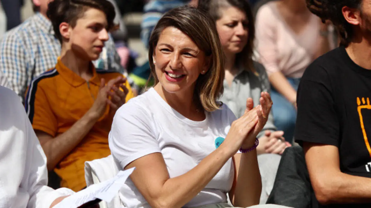 Yolanda Díaz, en un mitin en Pontevedra en abril. RAFA FARIÑA