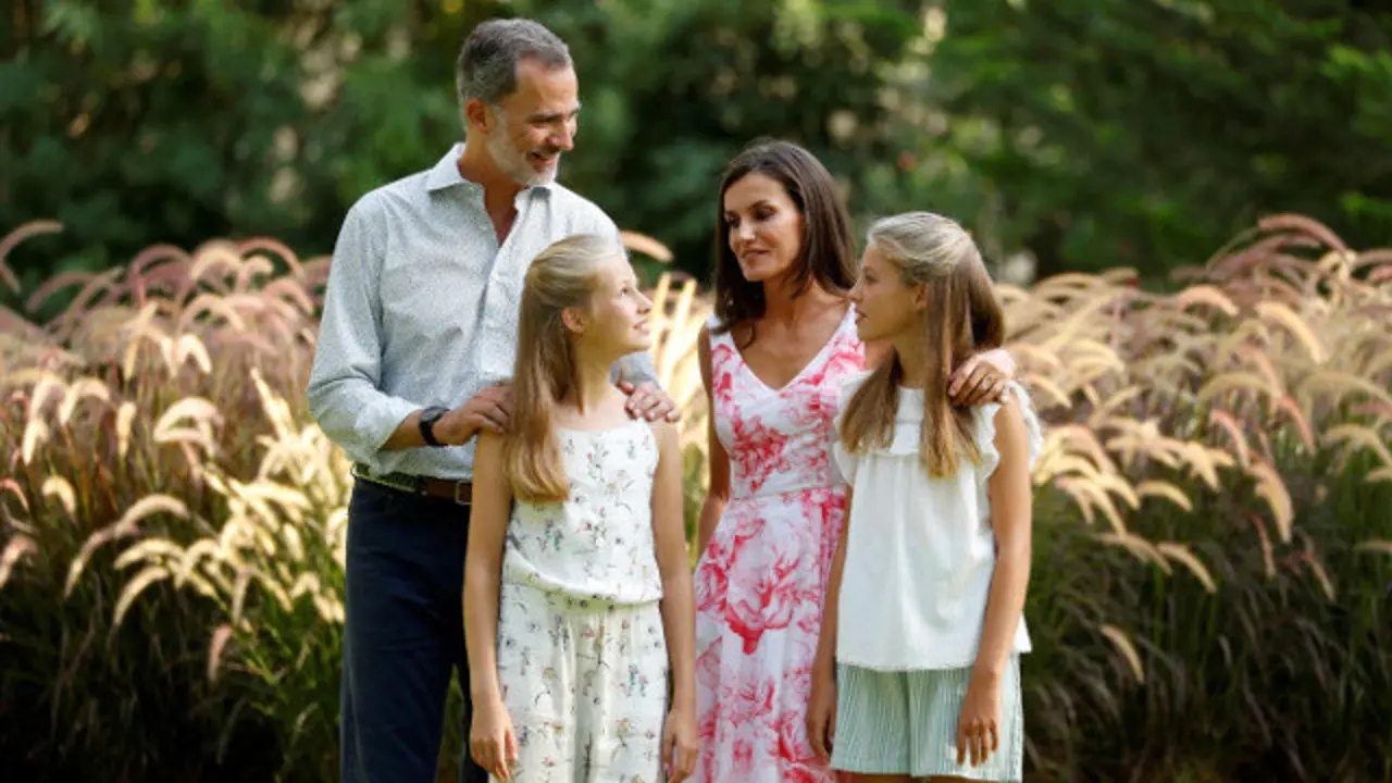 Los Reyes y sus hijas, este domingo en Marivent. BALLESTEROS