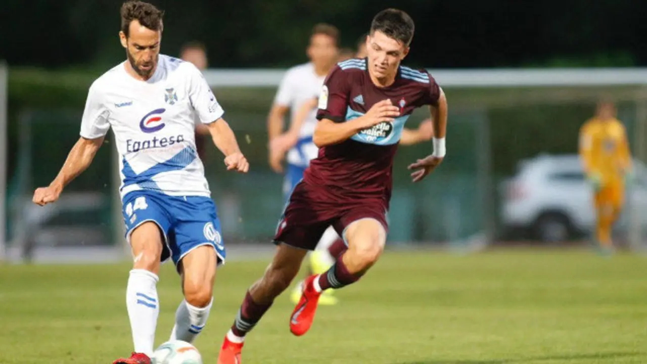 Un momento del partido entre el Celta y el Tenerife en Melgaço. CELTA DE VIGO
