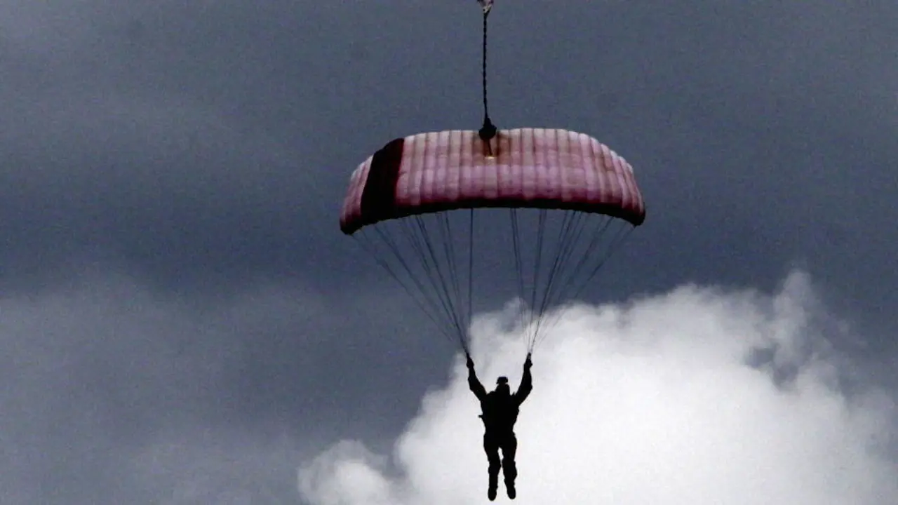 Lanzamiento en paracaídas. EP