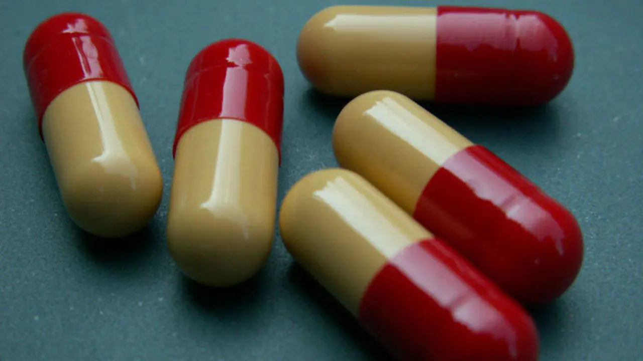 C&aacute;psulas de omeprazol. ARCHIVO