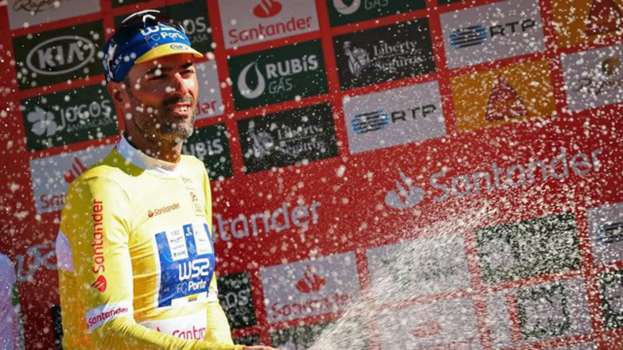 Veloso sigue líder. NUNO VEIGA