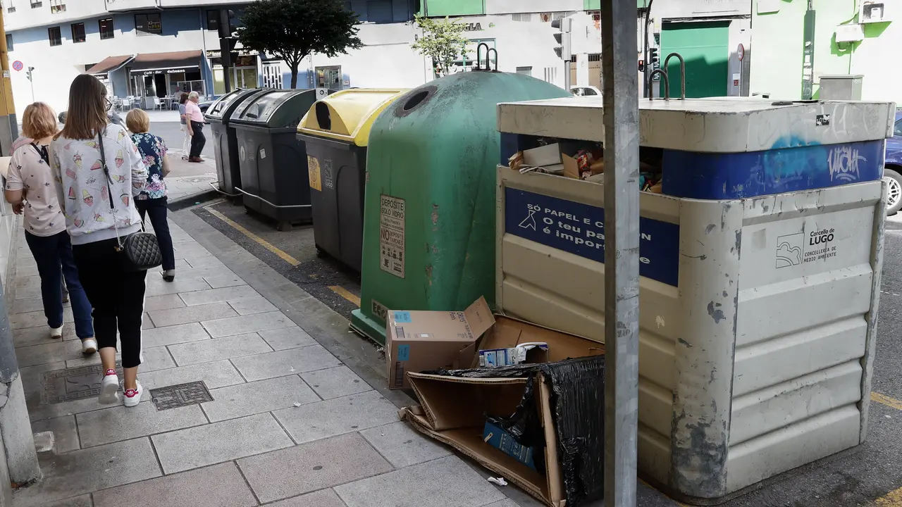 Contenedores de reciclaje en Lugo. ARCHIVO