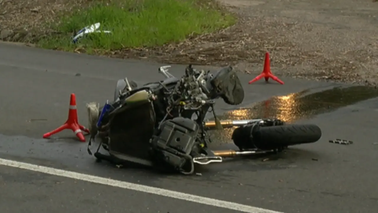 Estado no que quedou a moto tras o accidente. TVG