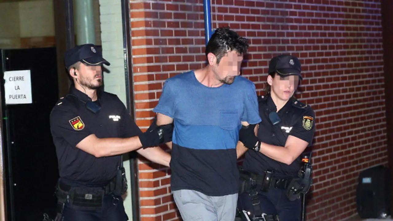 O detido como autor confeso do asasinato da súa parella en Madrid. RODRIGO JIMÉNEZ (EFE)