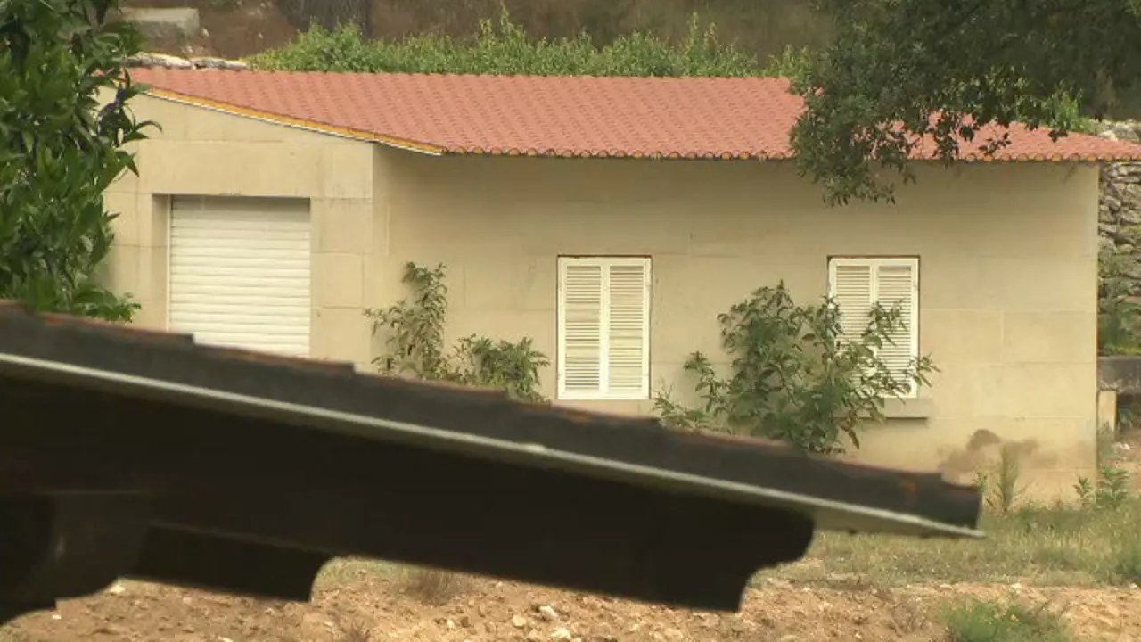 La vivienda en la que se produjo el crimen, en Salceda. CRTVG