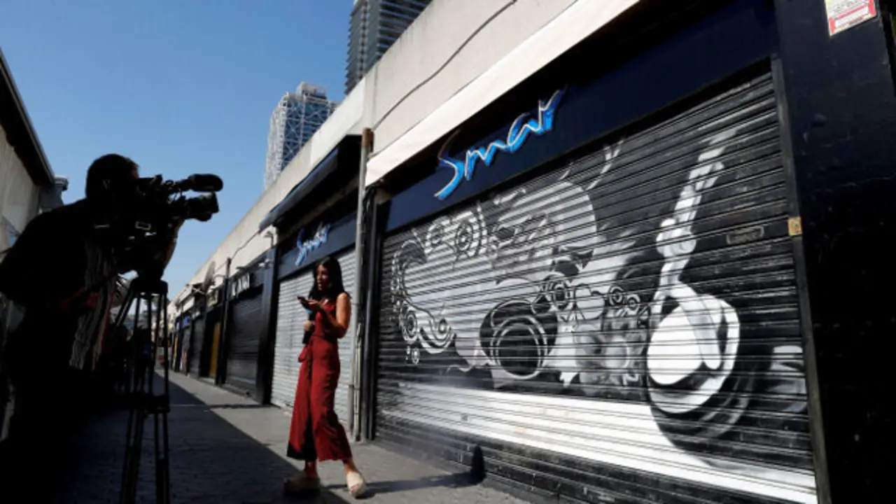 Local en el que fue asesinada la joven.TONI ALBIR (Efe)