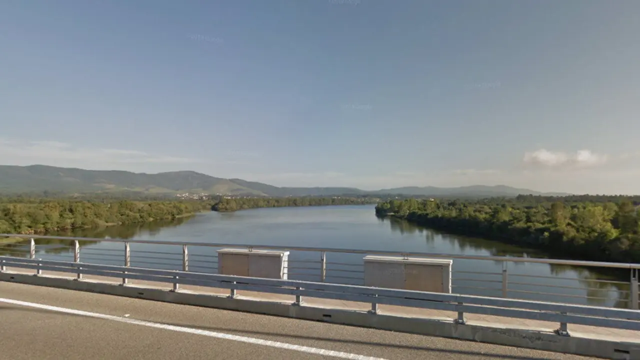 El cuerpo fue localizado en una zona del Miño cercana a la orilla portuguesa. GSV