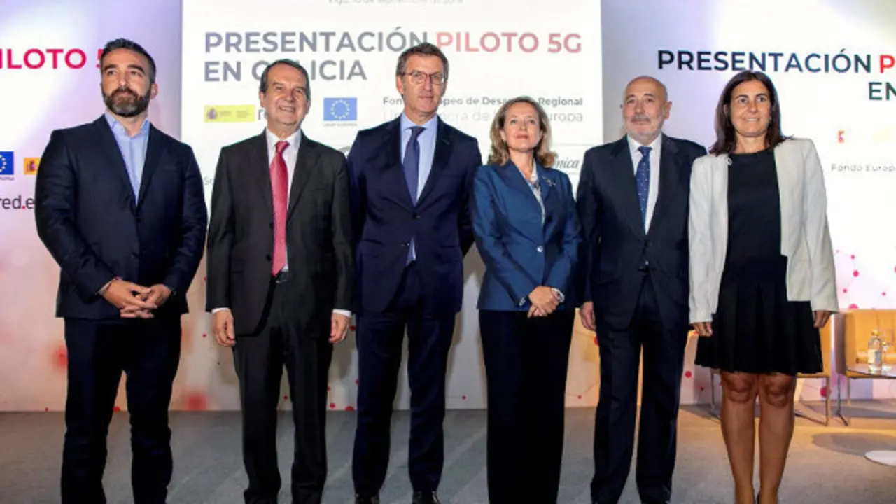 Las autoridades posan durante la presentaci&oacute;n del proyecto en Vigo.SALVADOR SAS (Efe)