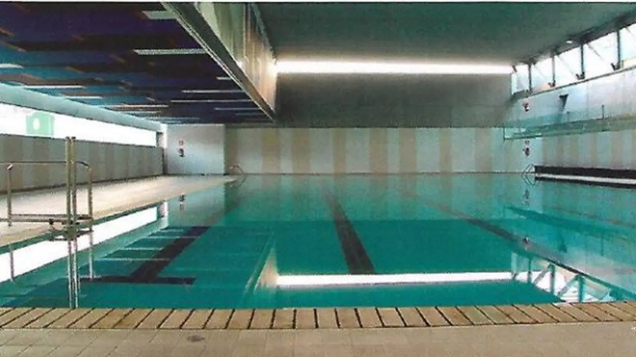 Piscina municipal de Marín. FACEBOOK