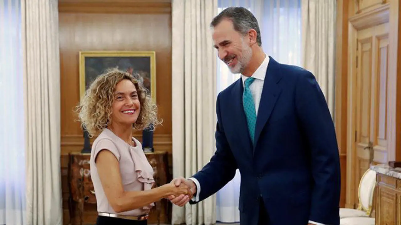 Meritxell Batet y Felipe VI. CHEMA MOYA