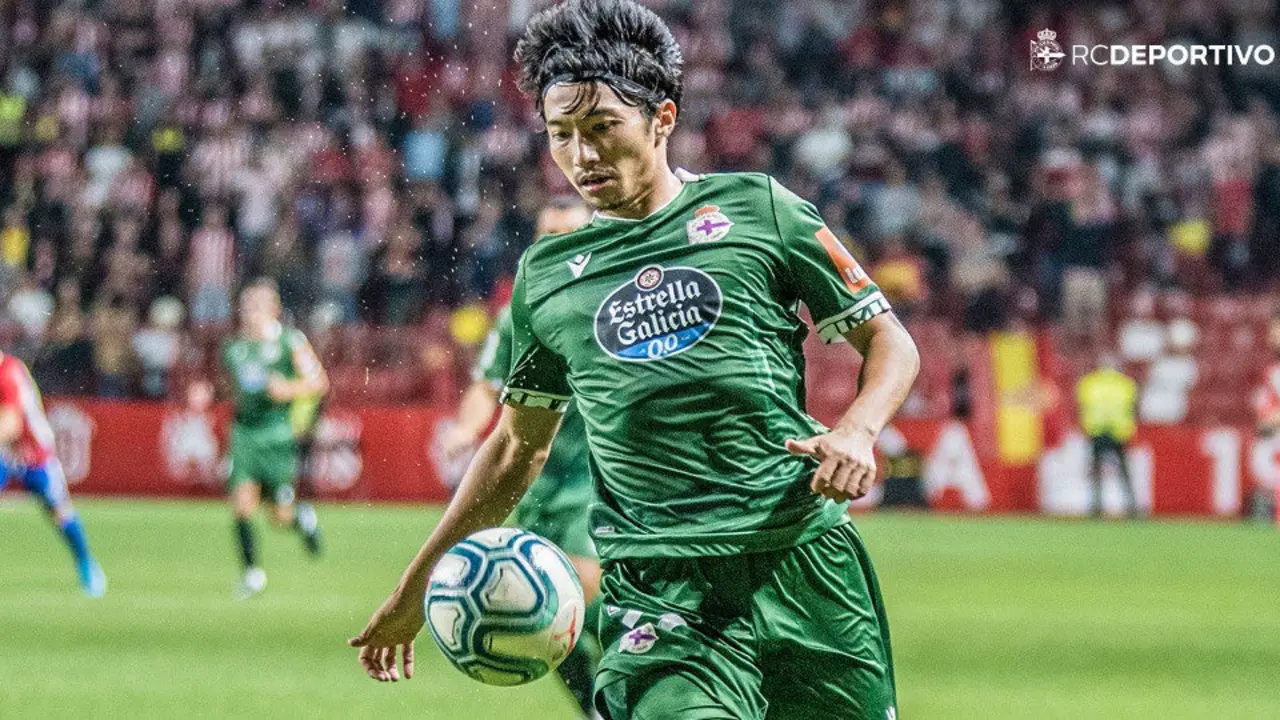 Gaku Shibasaki, en un momento del partido. RCDEPORTIVO