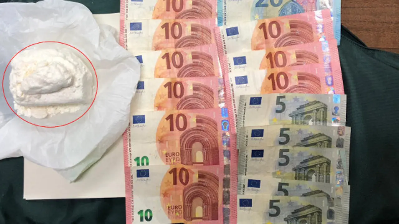 Cocaína e diñeiro interceptado. GARDA CIVIL PONTEVEDRA