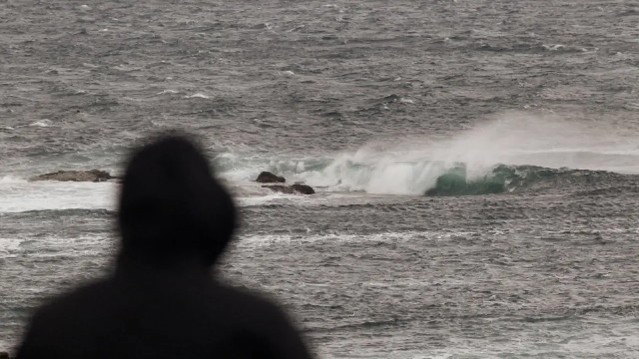 Oleaje y viento en A Mariña. JOSÉ Mª ÁLVEZ