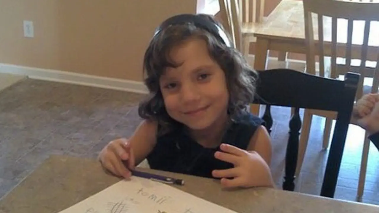 Natalia, la hija adoptiva de los Barnett. EP