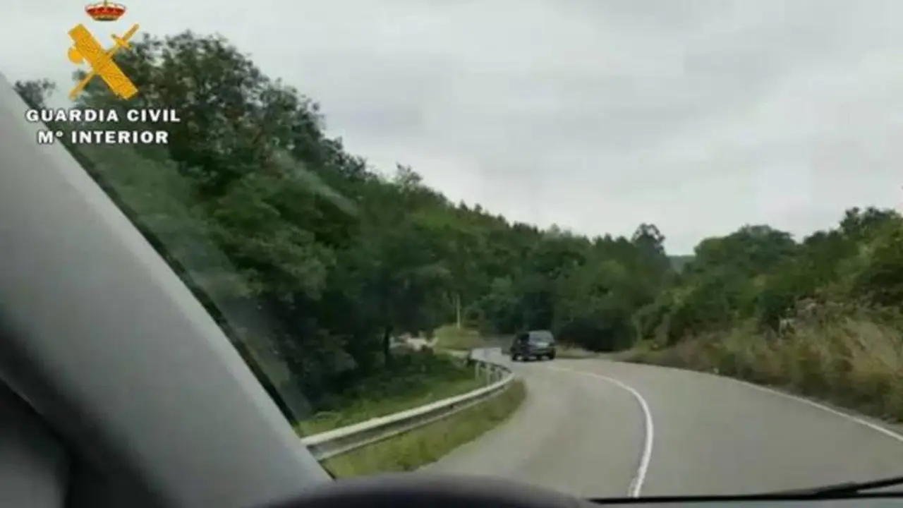 Un instante de uno de los vídeos grabados desde la ambulancia. GUARDIA CIVIL