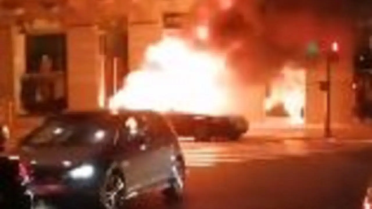 O coche incendiado. TWITTER (gaiteira4kminos)