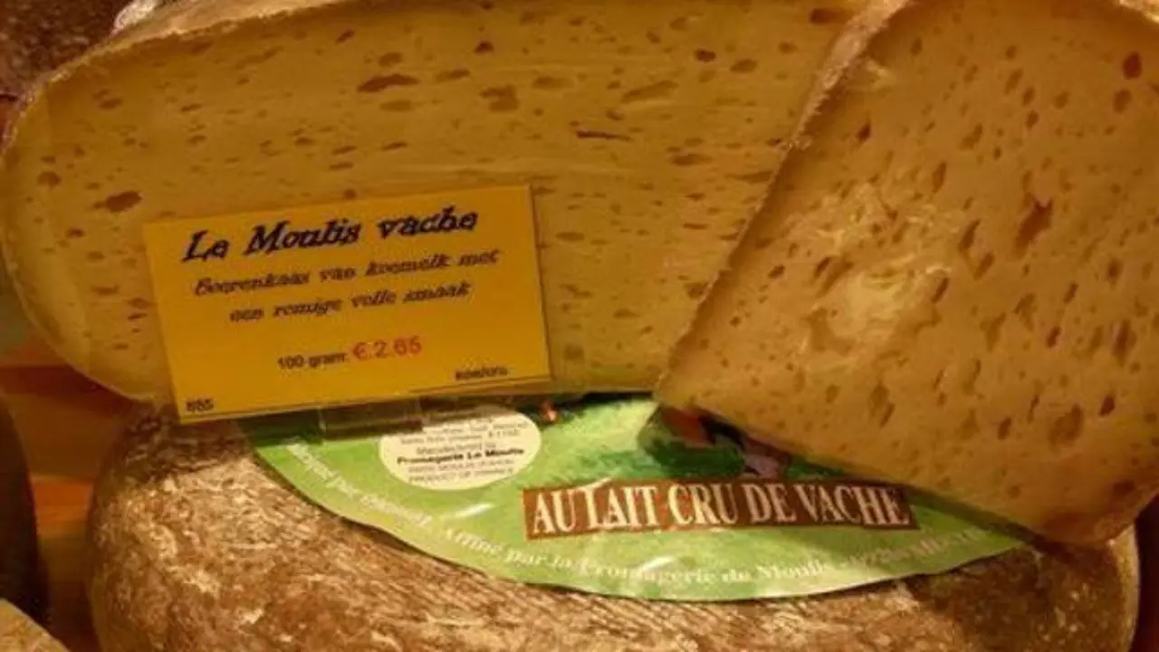 Un dos queixos onde se detectou a presenza de listeria. FACUA