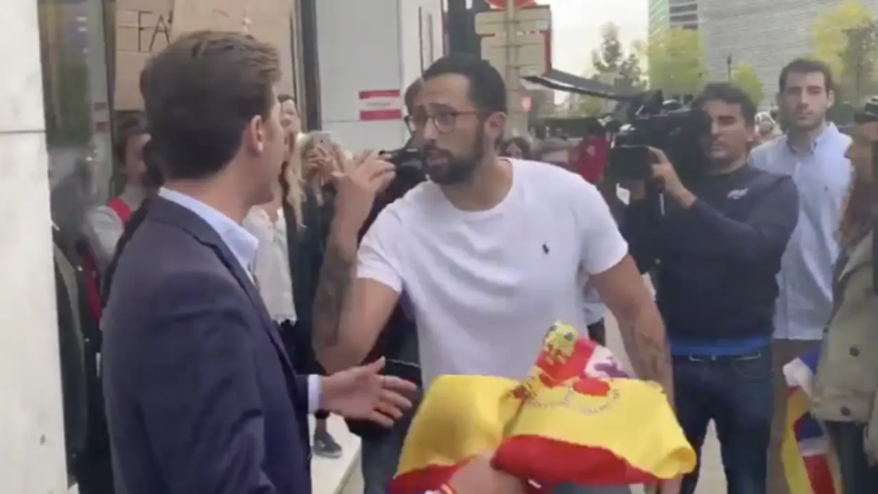 Enfrontamento entre Tarradas e Valtonyc en Bruxelas. TWITTER