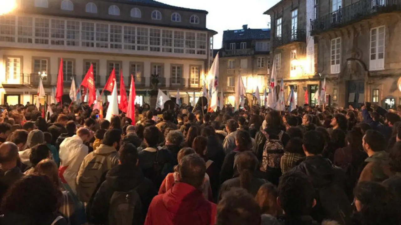 Concentración en Compostela. TWITTER