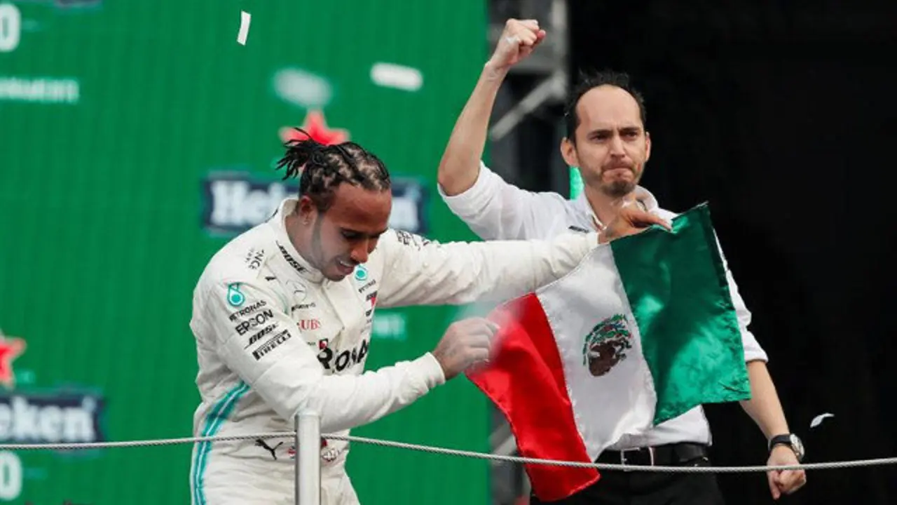 Hamilton celebra a vitoria. EFE