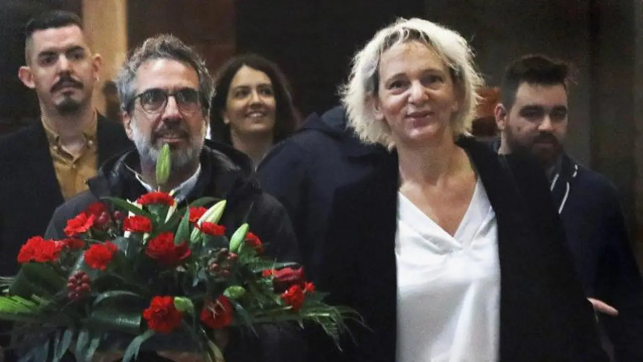 Carolina Bescansa y Daniel Liceras, en el Panteón de Galegos Ilustres. XOÁN REY