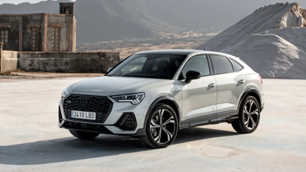 Audi_Q3_Sportback_estáticas