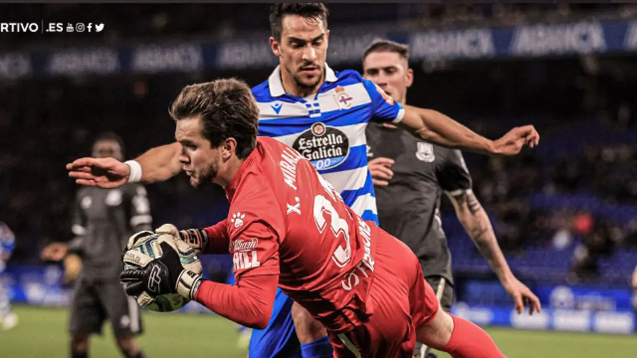 Un lance del encuentro que enfrentó al Deportivo con el Alcorcón.TWITTER (RCDeportivo)