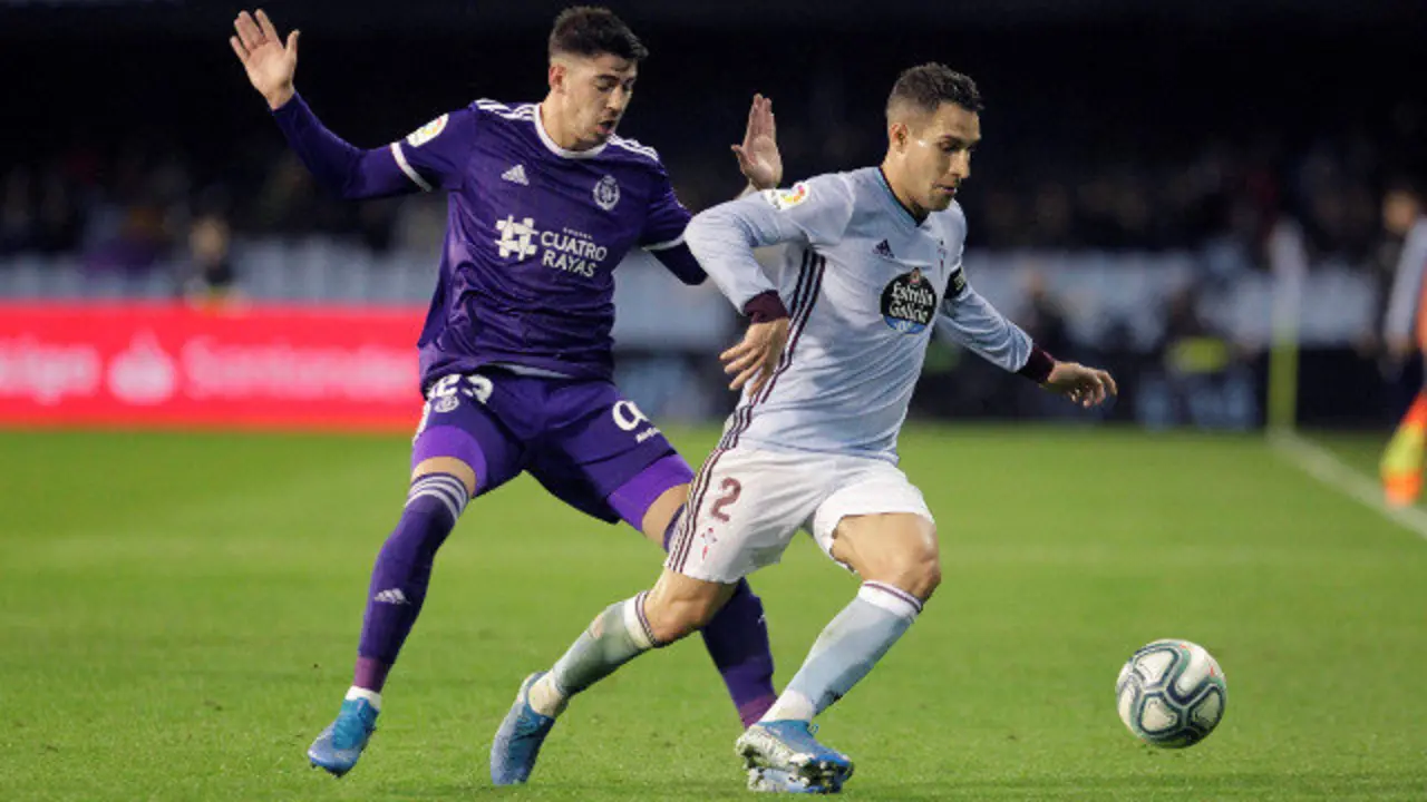 Un momento del partido entre el Celta y el Valladolid. EFE