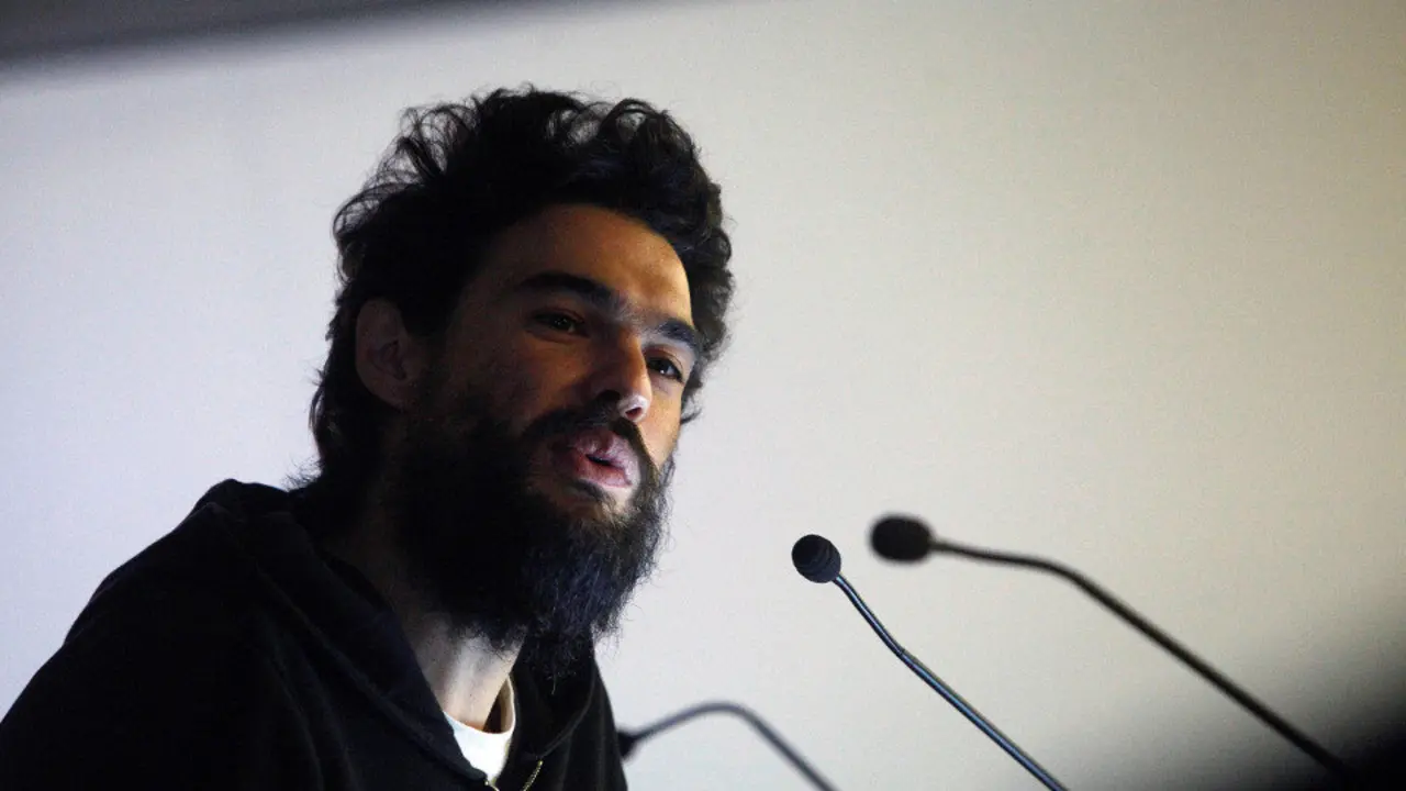 El director de cine Oliver Laxe, durante su intervención de este martes en A Coruña. CABALAR (EFE)