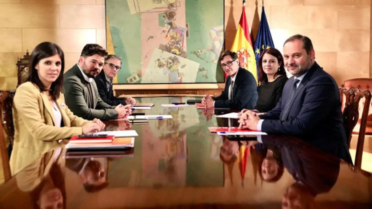 Os equipos negociadores de PSOE e  ERC. INMA MESA