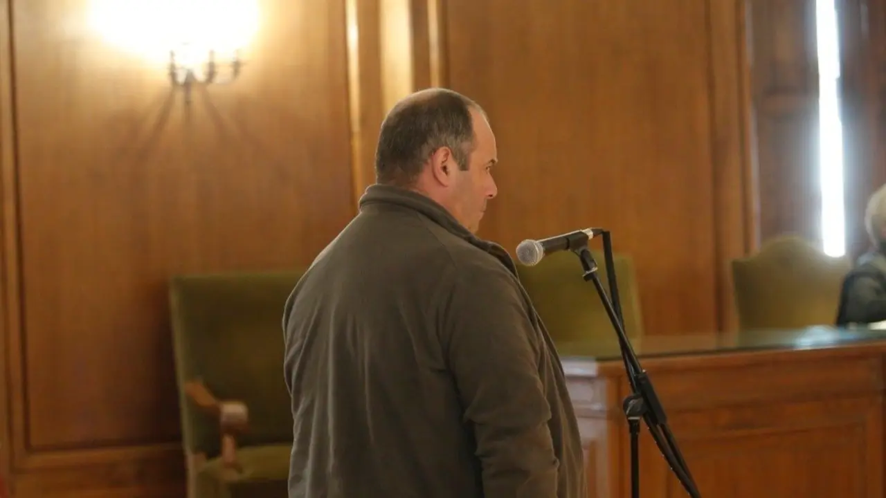 O condenado, durante o xuízo celebrado en outubro na Audiencia de Pontevedra. GONZALO GARCÍA