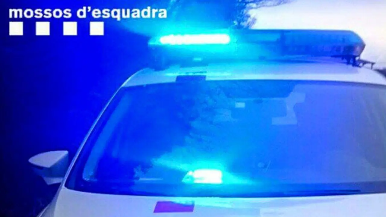 Un coche patrulla dos Mossos d&#39;Esquadra. TWITTER
