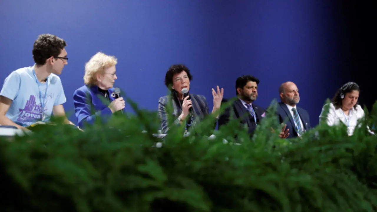 Isabel Celaá, durante a súa participación este luns no acto Nenos e mozos ante o cambio climático. JUAN CARLOS HIDALGO (EFE)