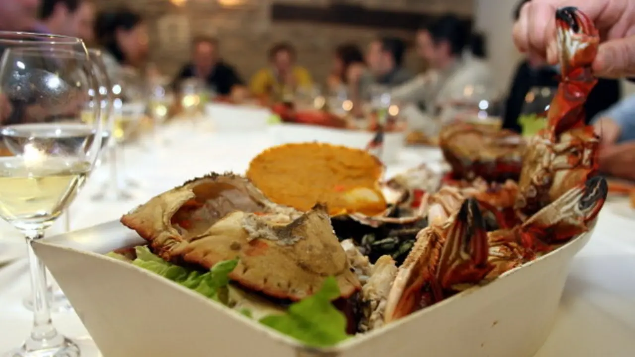 Nunha soa comida de Nadal pódense chegar a consumir as calorías necesarias para todo un día. EP