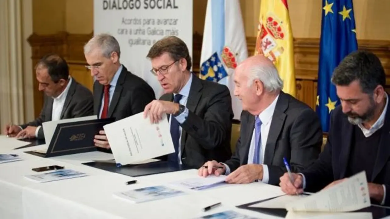 Firma del acuerdo entre Xunta, sindicatos y patronal. XUNTA