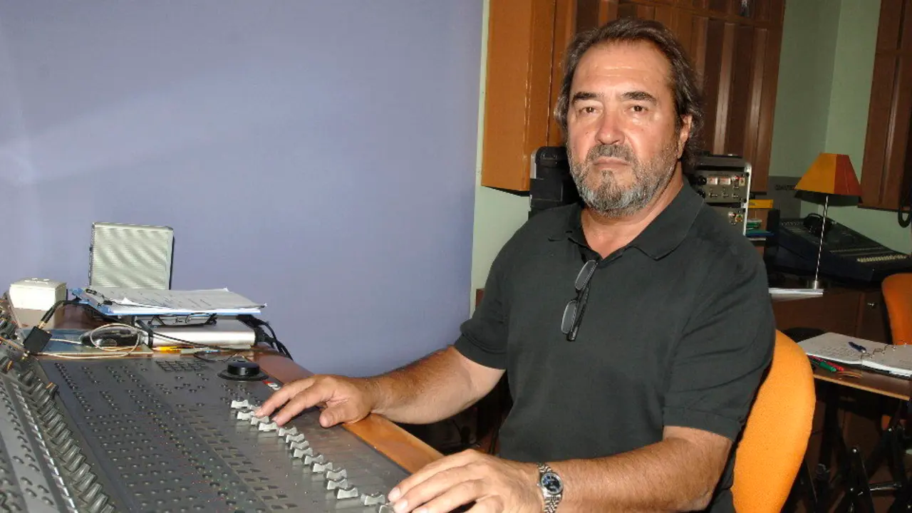 Patxi Andión en una fotografía de 2009. PACO TORRENTE (EFE)