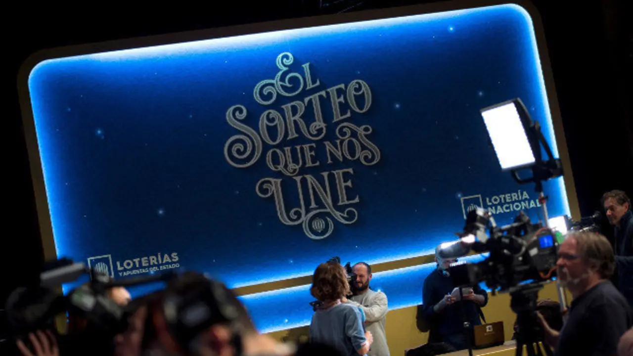 No Teatro Real xa está todo listo para o Sorteo de Nadal. LUCA PIERGIOVANNI (EFE)