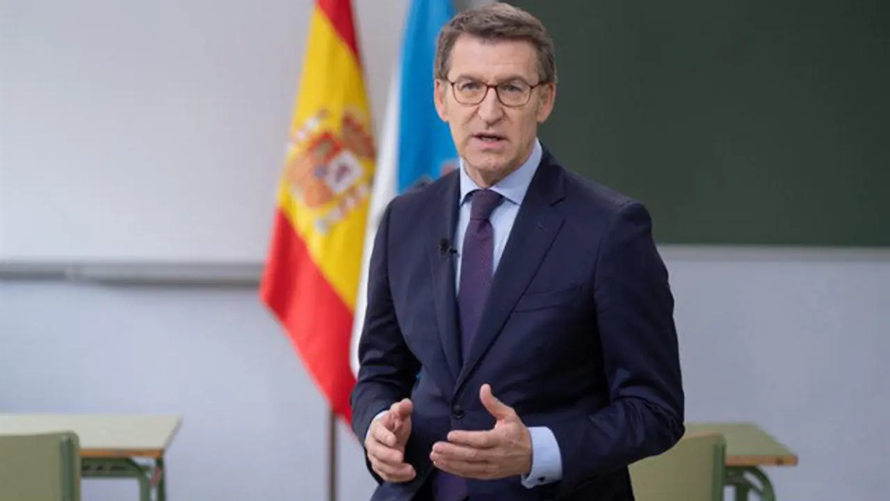 Feijóo, desde el IES Blanco Amor de Ourense. DAVID CABEZÓN