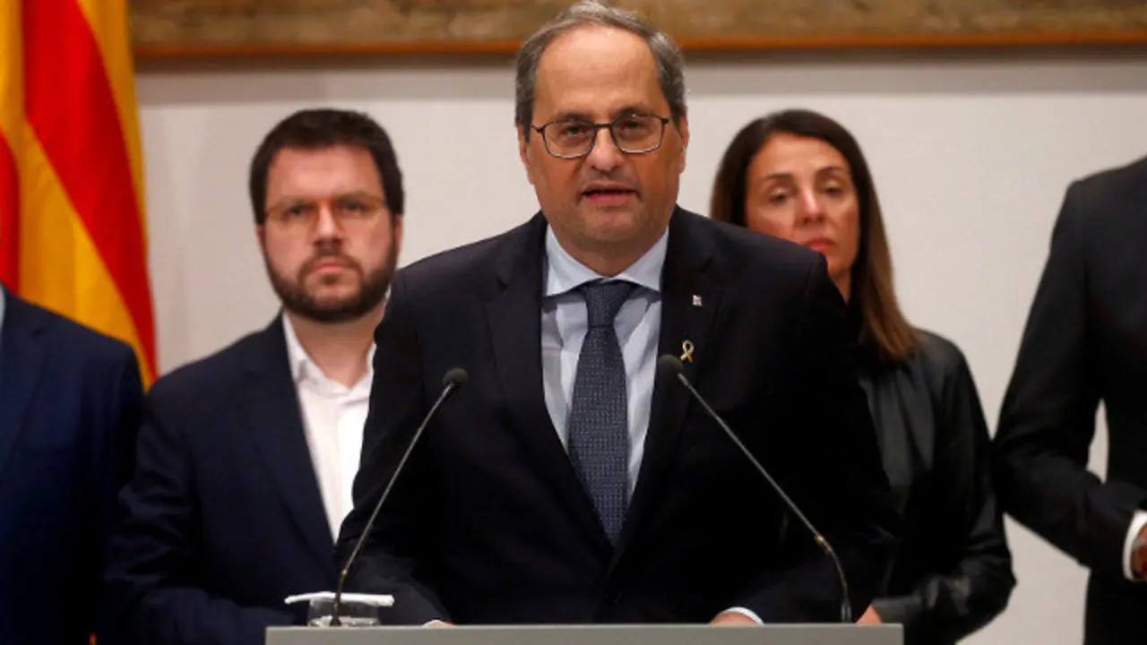 Quim Torra, durante su comparecencia ante los medios, tras la reunión extraordinaria del Ejecutivo catalán. QUIQUE GARCÍA (EFE)
