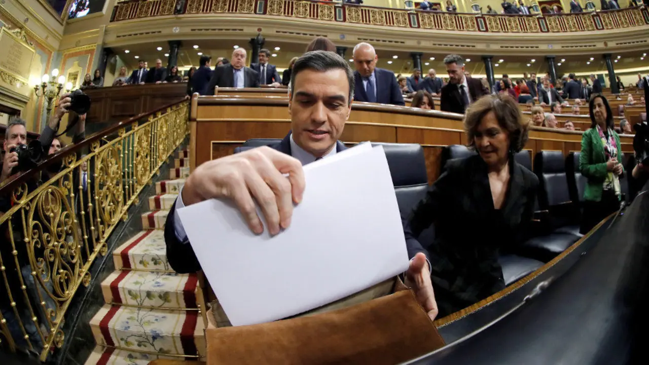 Pedro Sánchez, en el inicio del debate. JUAN CARLOS HIDALGO