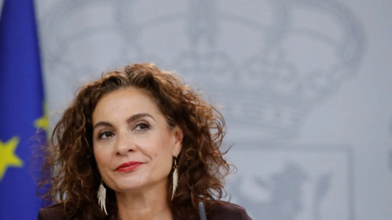 A ministra de Facenda e Portavoz do Goberno, María Jesús Montero, durante a rolda de prensa posterior ao Consello de Ministros. JUAN CARLOS HIDALGO (EFE)