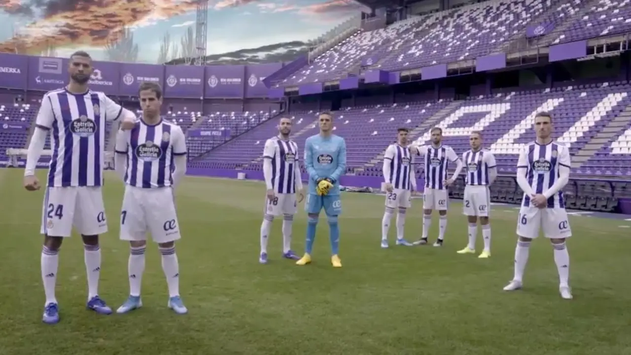 Las nuevas camisetas del Valladolid. TWITTER