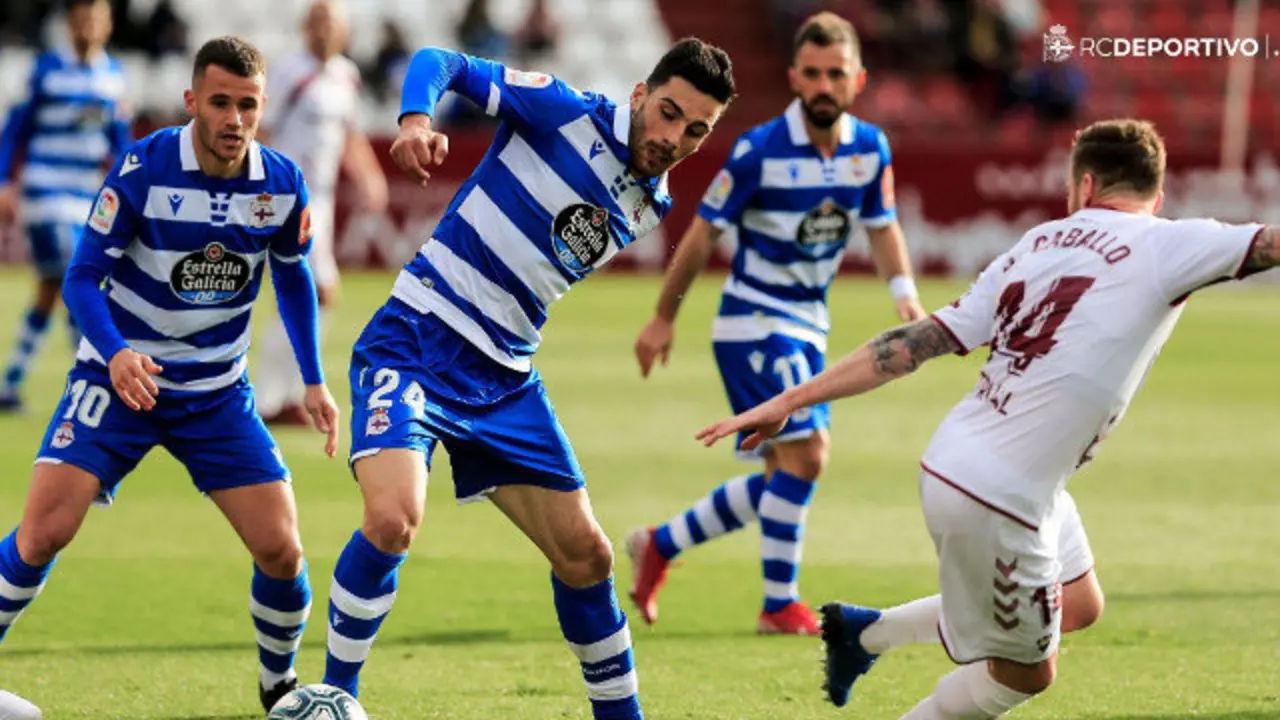 Un lance del encuentro. TWITTER (@RCDeportivo)